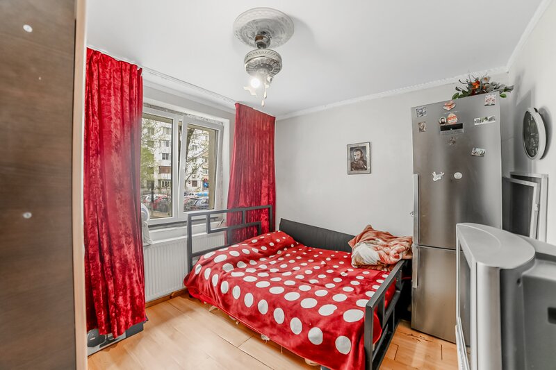 Fizicienilor, 4 camere parter, bloc 1986,
