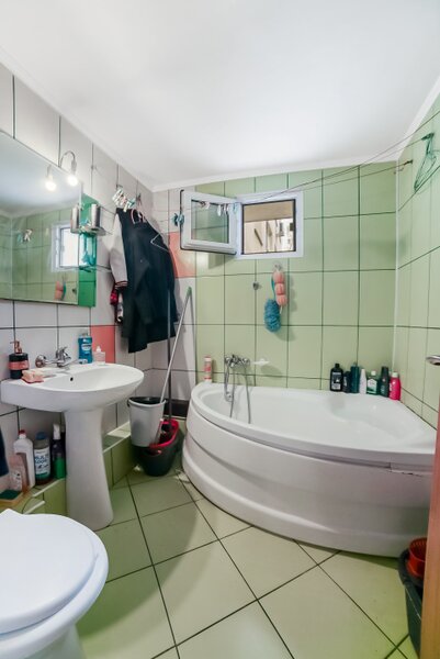 Fizicienilor, 4 camere parter, bloc 1986,